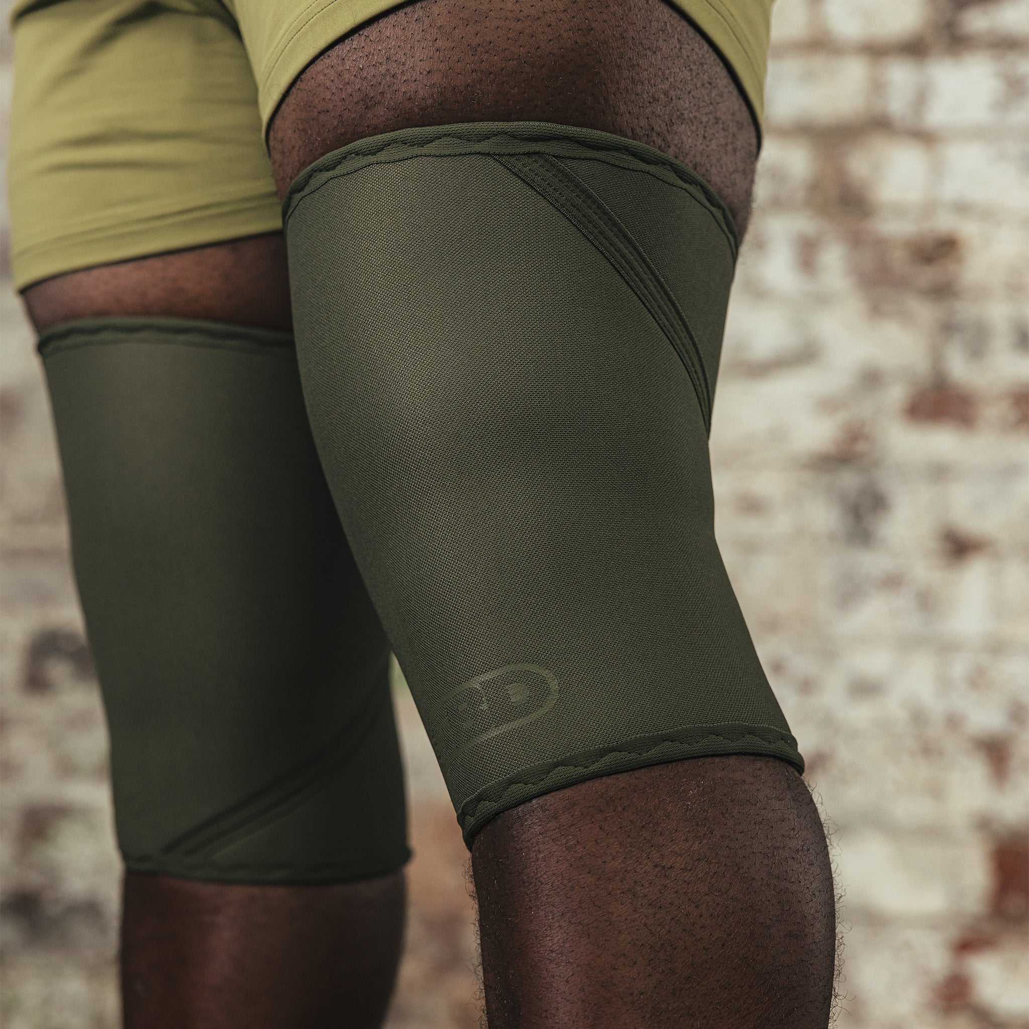 Knee Sleeves 7MM - RESOLVE - Image 3